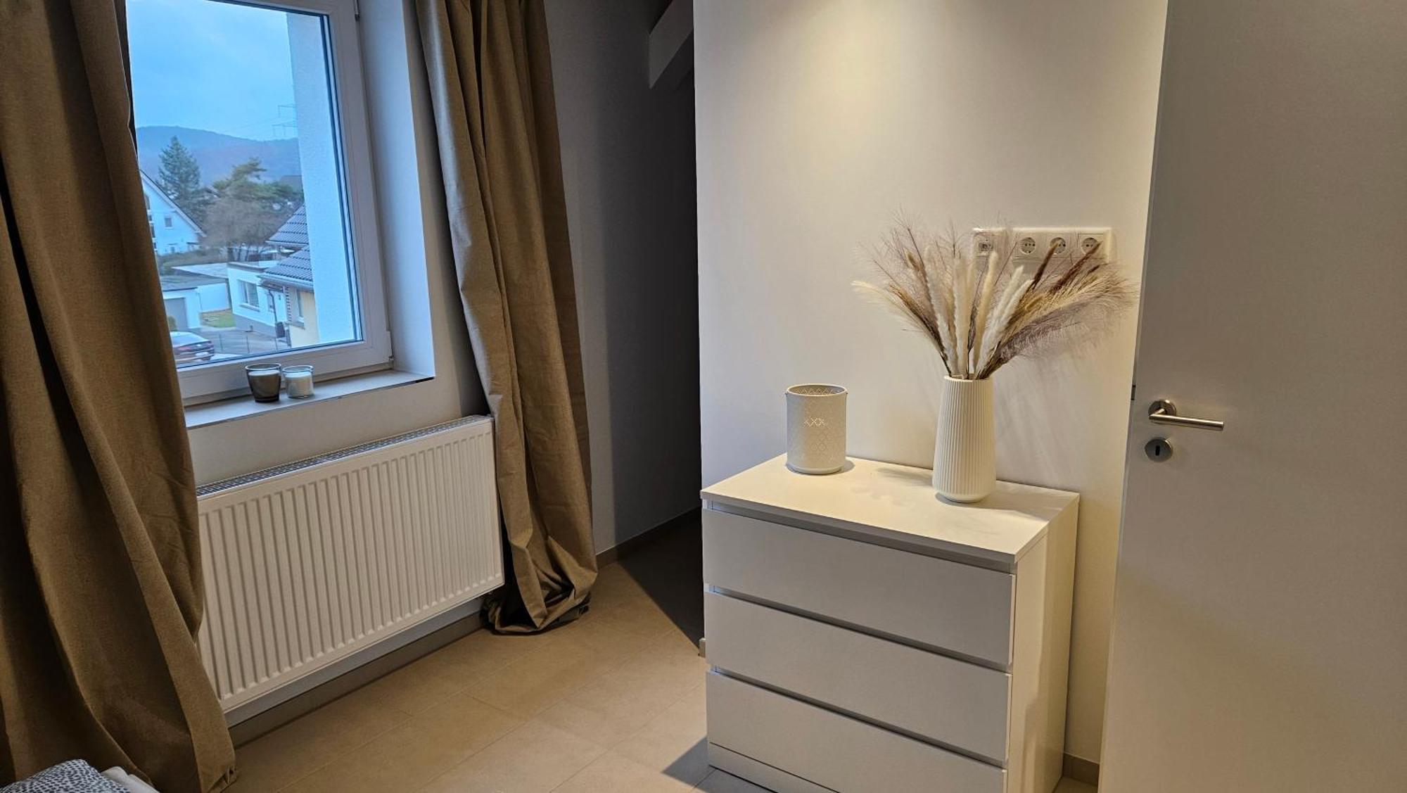 Ferienwohnung As 5 One & Two Bamberg - Modern In Ruhiger Lager Mit Balkon Халщат Екстериор снимка