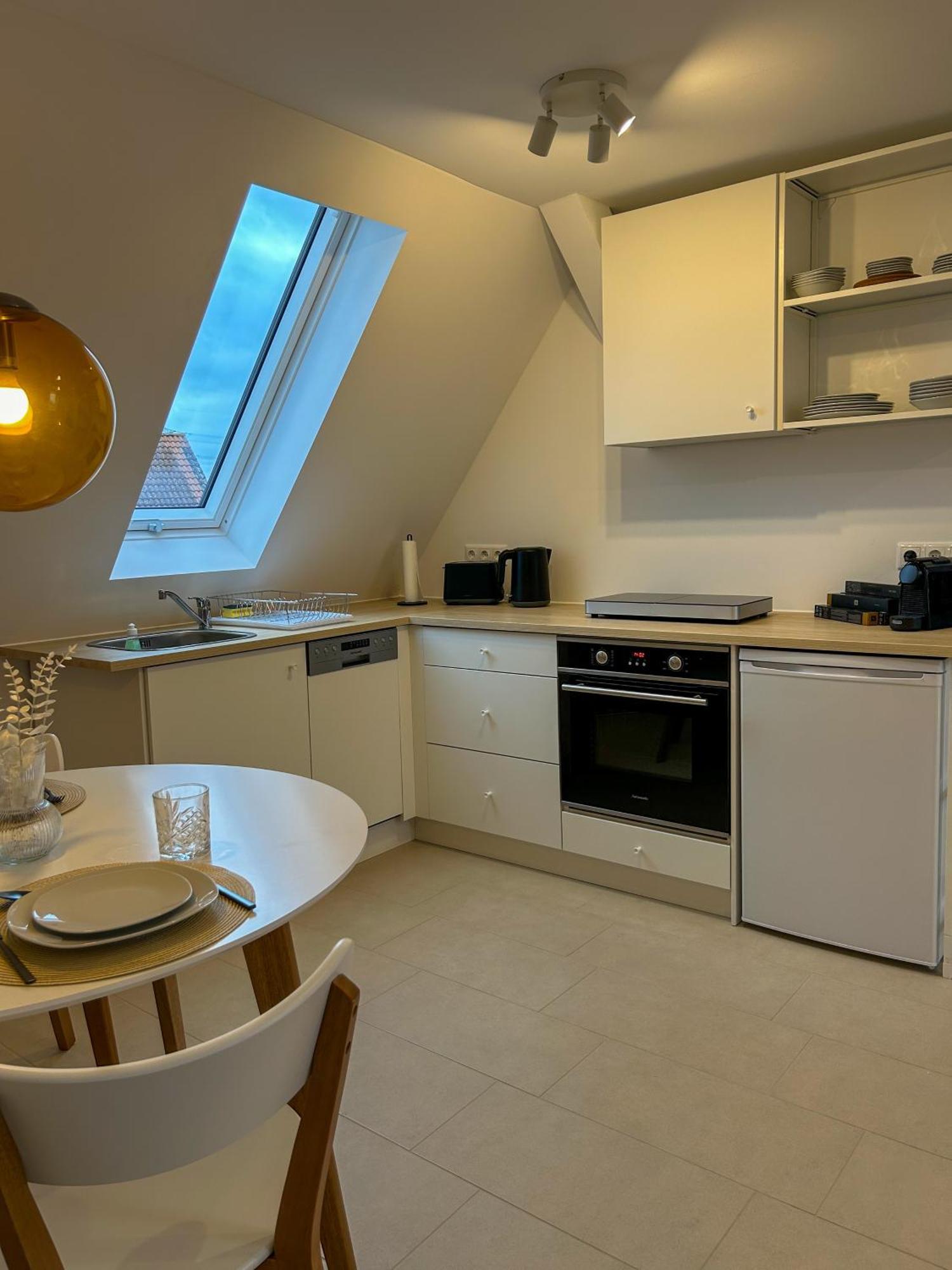 Ferienwohnung As 5 One & Two Bamberg - Modern In Ruhiger Lager Mit Balkon Халщат Екстериор снимка